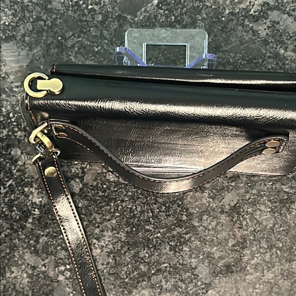 POLA Wristlet Wallet Clutch Phone Holder Luxury Style Outstanding Quality NWOT - Picture 6 of 16